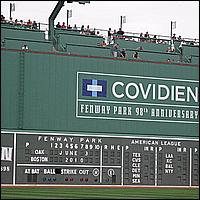 Fenway Park - The Findlays Score The Game, Behind the Green Monster!